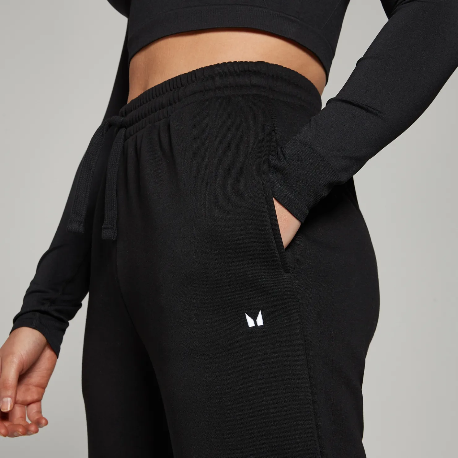 MYPROTEIN MP Damen Basics Jogginghose mit geradem Bein*Damen Joggers