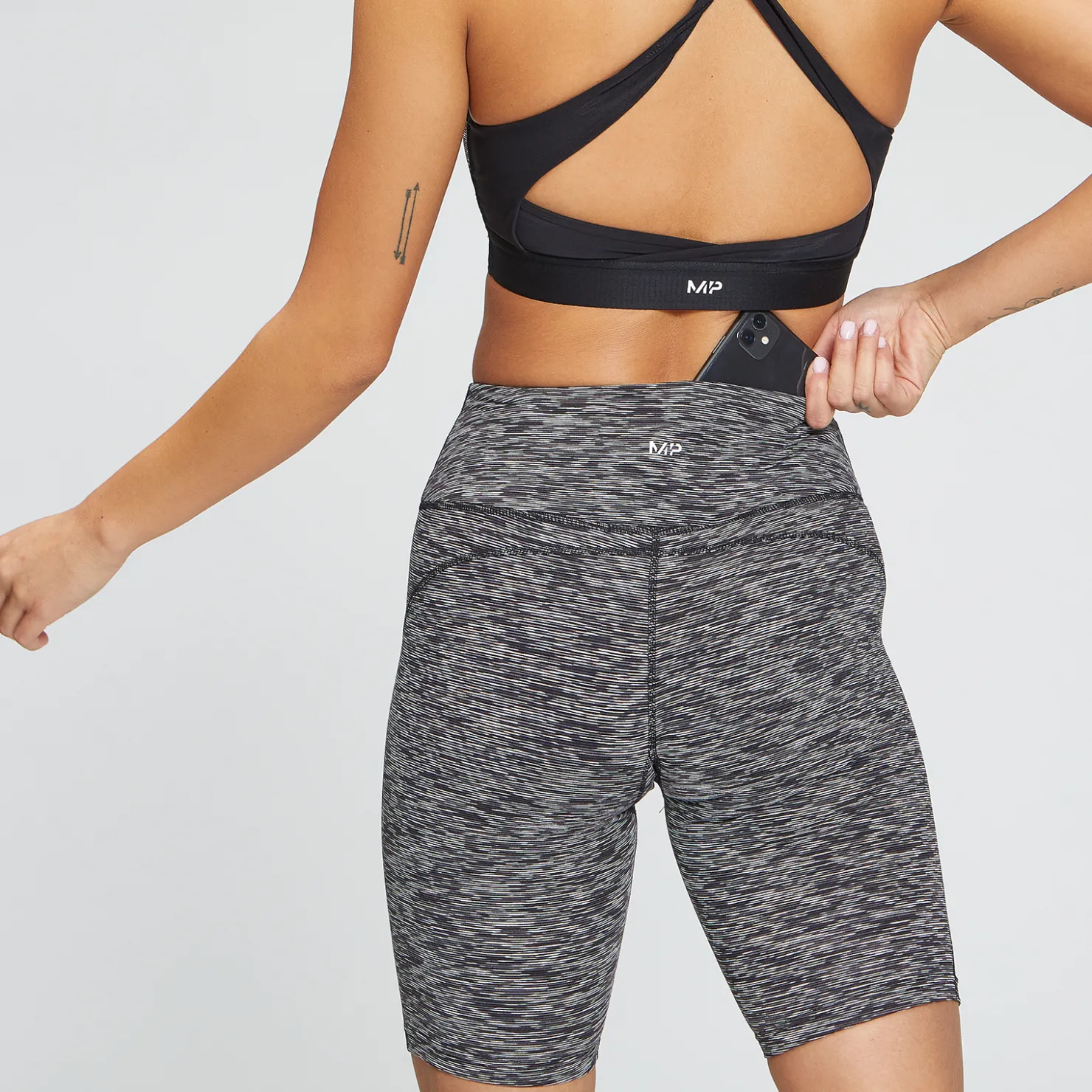 MYPROTEIN MP Damen Power Radlerhose — Schwarz Space Dye*Damen Shorts