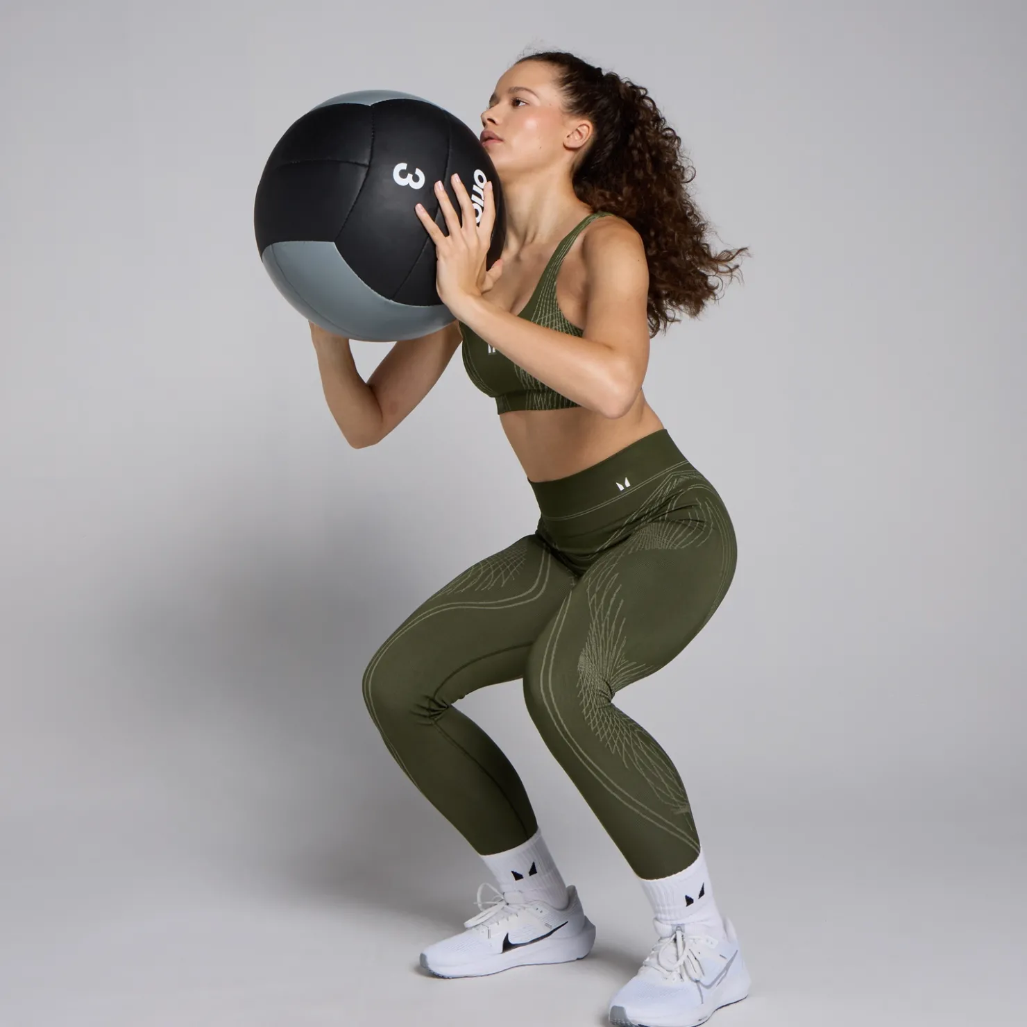 MYPROTEIN MP Damen Tempo Nahtlose Linear-Leggings – Dunkles Olivgrün*Damen Leggings