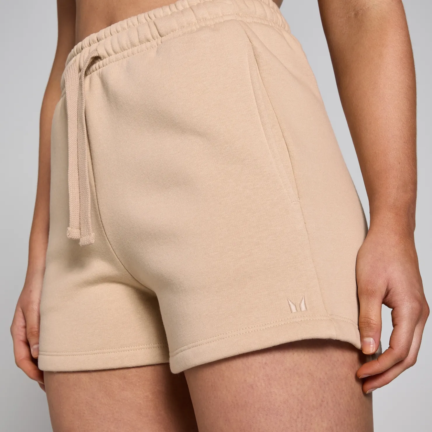 MYPROTEIN MP Damen Tempo Sweatshorts – Creme*Damen Shorts