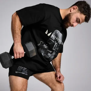 MYPROTEIN MP Herren Origin Sweatshorts, 13 cm, mit Grafik*Herren Shorts