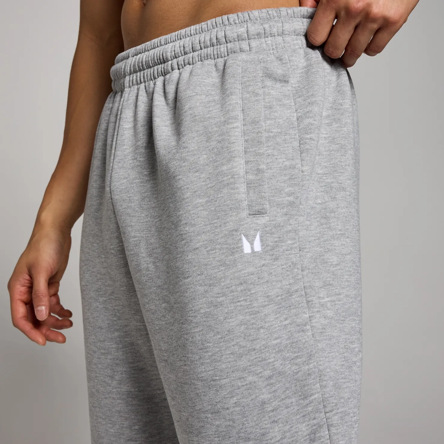 MYPROTEIN MP Herren Rest Day Jogginghose mit geradem Bein – Hellgrau*Herren Tracksuits | Joggers & Hosen